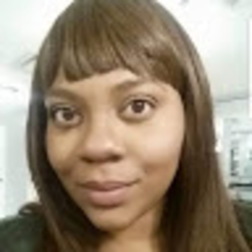 Meet your Posher, Monique